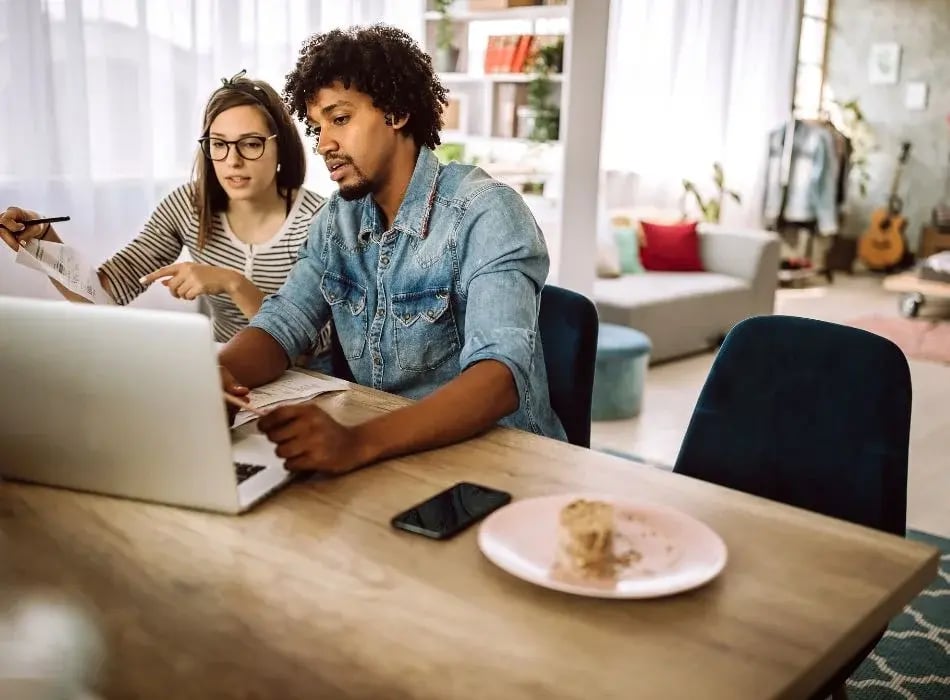 couple at computer 