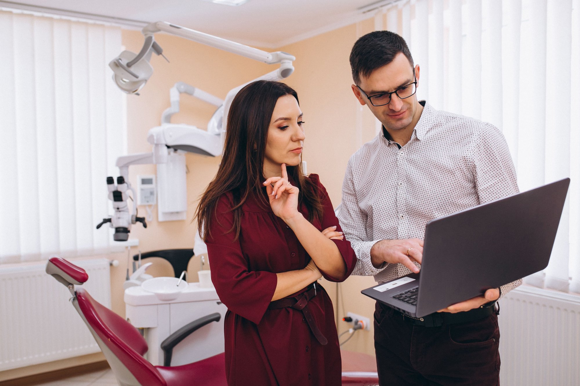dentist-with-patient-visit-1 dentist-with-patient-visit-1